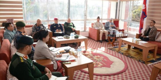 चुनावको सुरक्षा तयारीबारे गृहमन्त्री अर्यालले लिए ब्रिफिङ, प्रचार-प्रसारमा ड्रोनको प्रयोग गर्न नपाइने