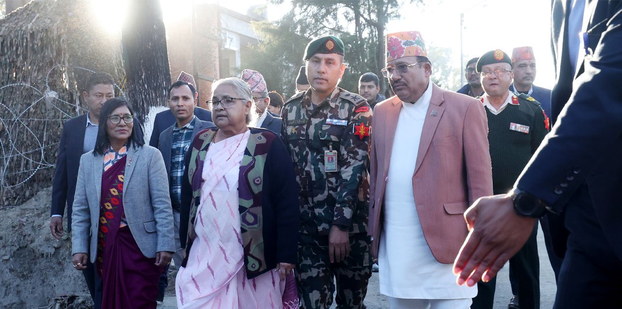 निर्वाचन आयोगले भन्यो : ‘आचारसंहिता उल्लंघन उजुरीमाथि अनुसन्धान भइरहेको छ’