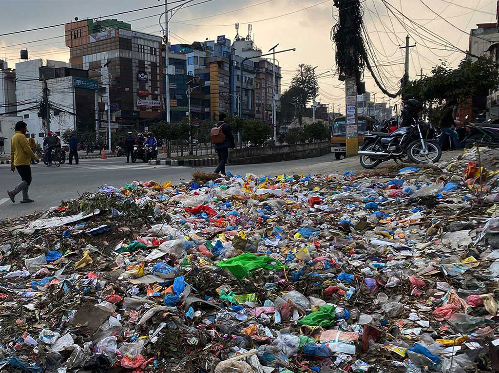 फोहरजन्य वस्तु बिक्री गरी सात महिनामा रु १४ लाख आम्दानी