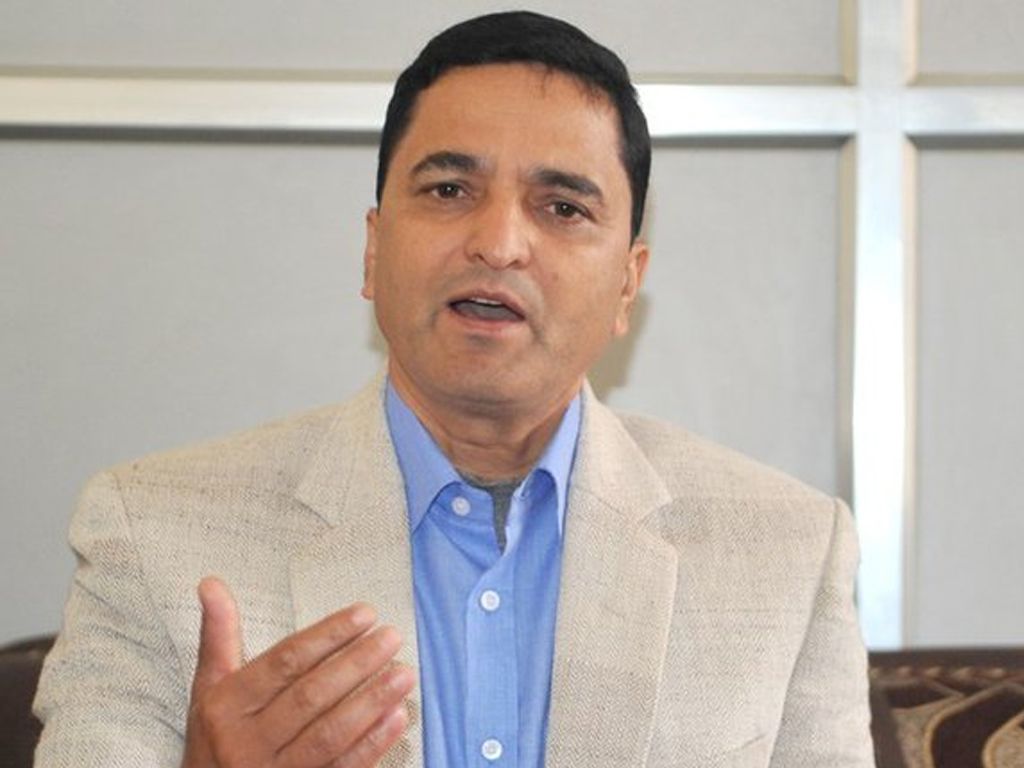 संविधानमा संशोधनमा छलफल गर्न मतदातासँग योगेशको आग्रह