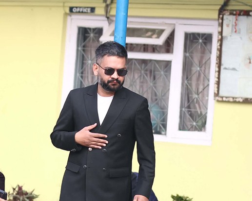 हेलिकप्टरमार्फत झापा जाँदै बालेन