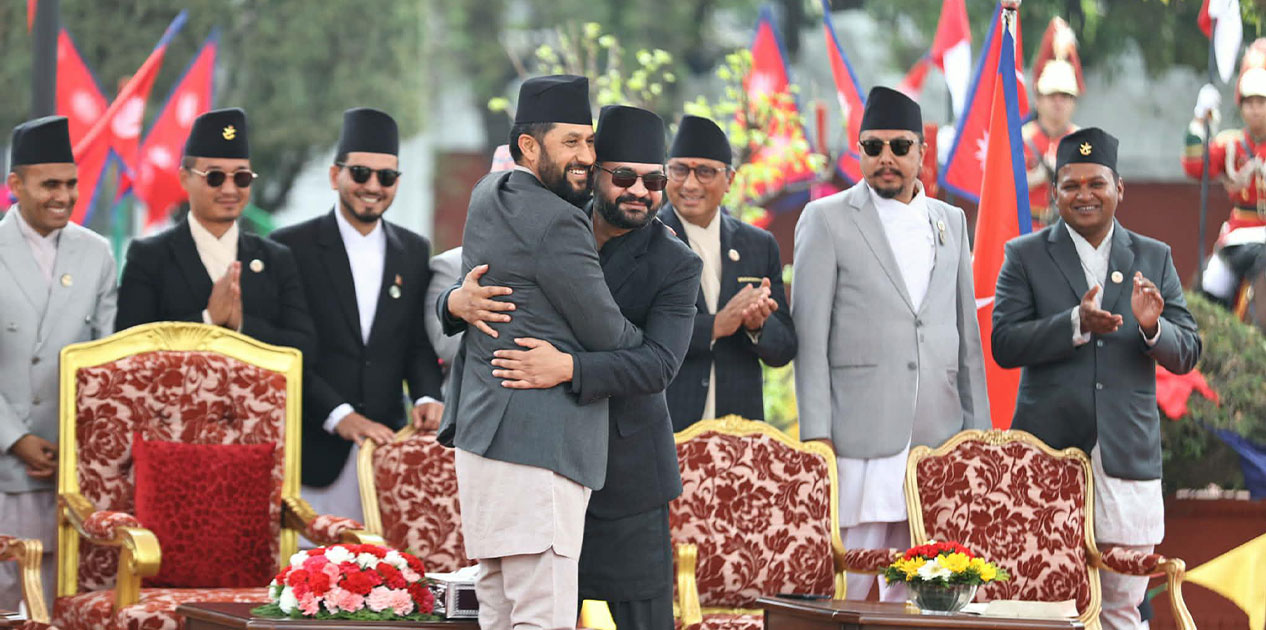 शपथपछि प्रधानमन्त्री साहलाई रवि लामिछानेसहितका नेताहरूको बधाई