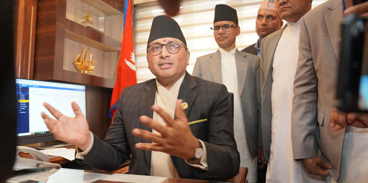 अर्थमन्त्री वाग्लेले पदभार ग्रहण गरे, ह्वाइट पेपर कार्यदल गठन