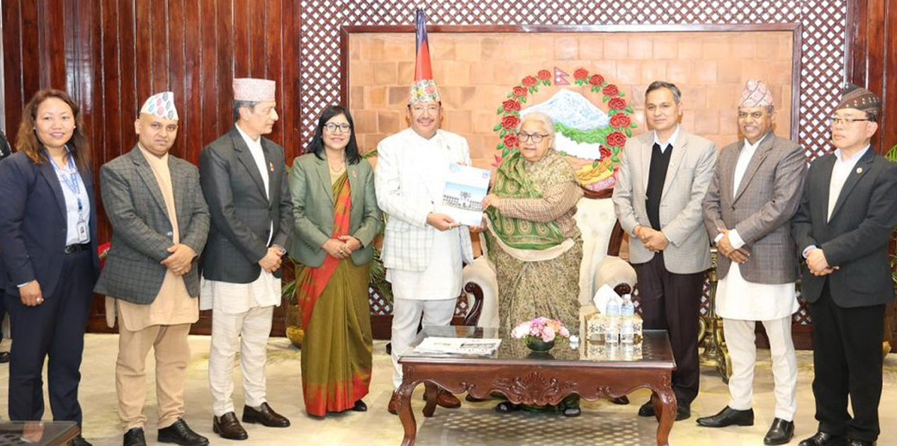 प्रतिनिधि सभा निर्वाचन प्रतिवेदन प्रधानमन्त्रीलाई बुझाइयो