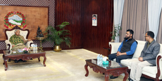 बालुवाटारमा रवि लामिछाने र प्रधानमन्त्री कार्कीबीच शिष्टाचार भेट