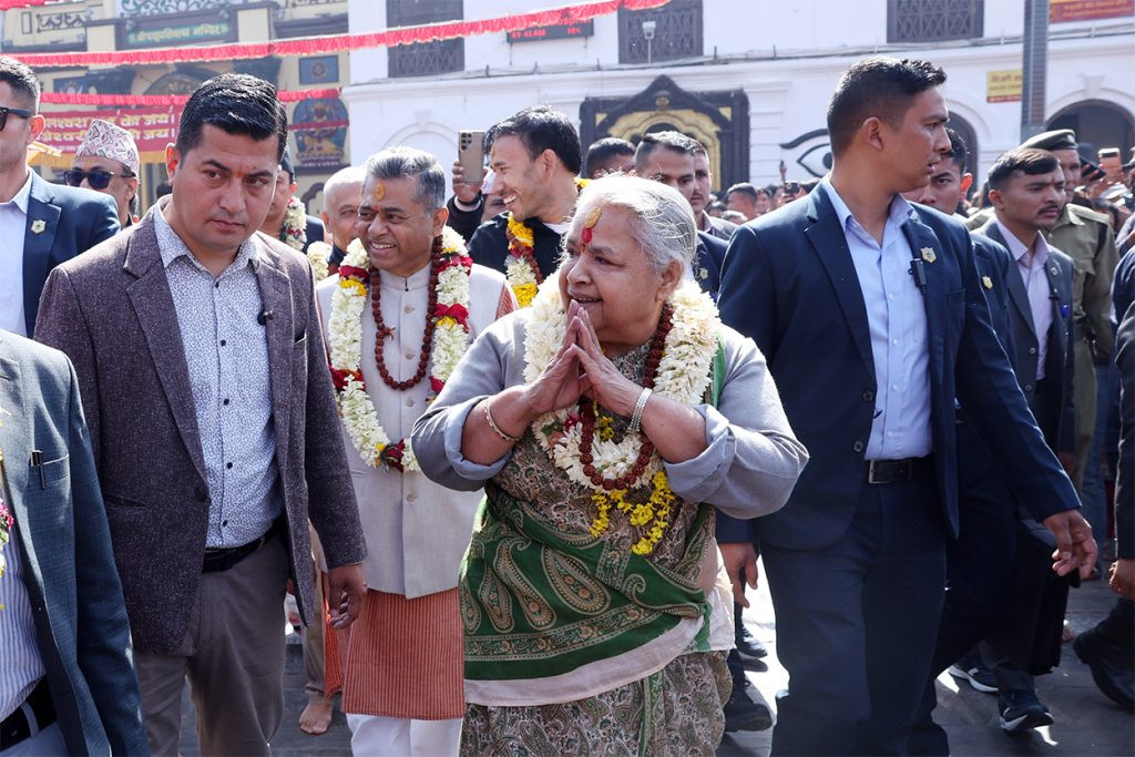 चुनाव शान्तिपूर्ण सम्पन्नमा प्रधानमन्त्रीद्वारा पशुपतिनाथमा धन्यवाद पूजा