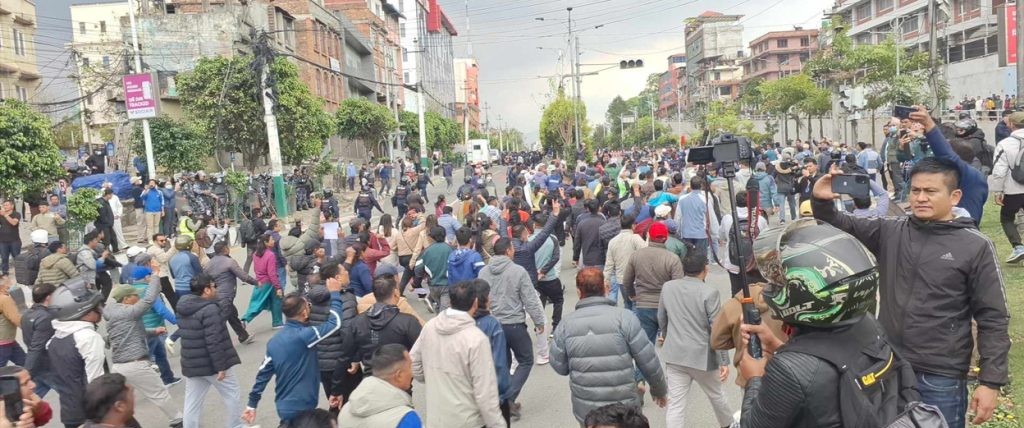 एमाले प्रदर्शनपछि माइतीघर क्षेत्र तनावग्रस्त