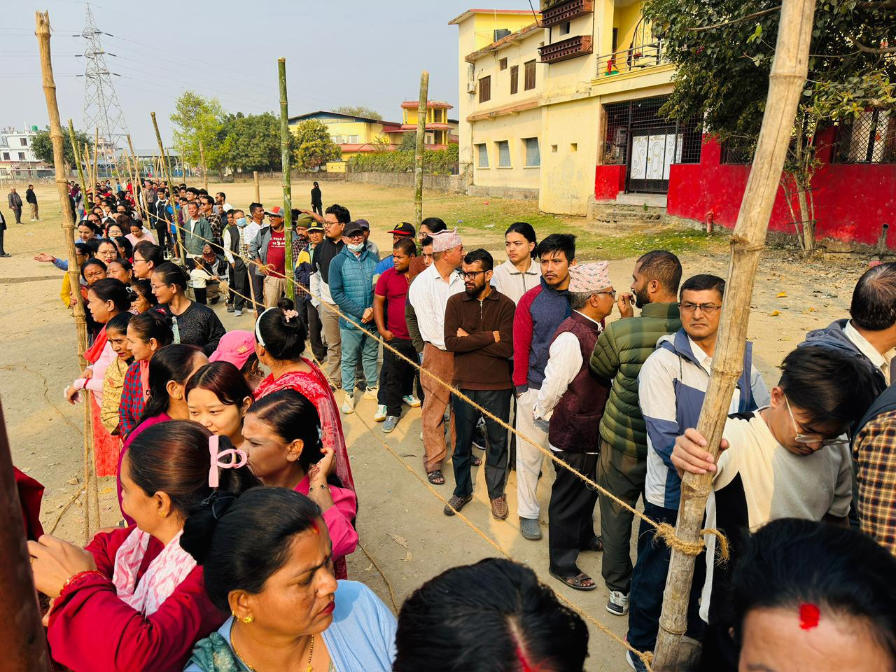 देशभर उल्लासपूर्ण वातावरणमा मतदान, चार घण्टामा खस्यो १९ लाख २३ हजार बढी मत