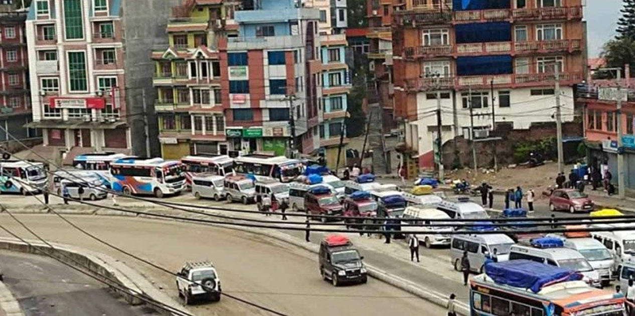 बिपी राजमार्गमा अवरुद्ध