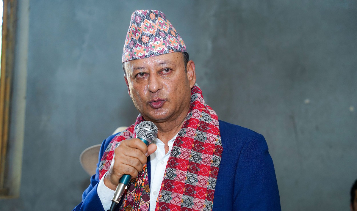 पूर्वमन्त्री कांग्रेस नेता दीपक खड्का पक्राउ