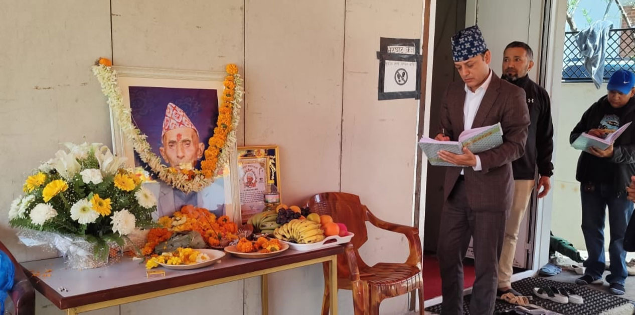 ओलीलाई समवेदना दिन गुन्डु पुगे रास्वपाका उपसभापति डोल प्रसाद अर्याल