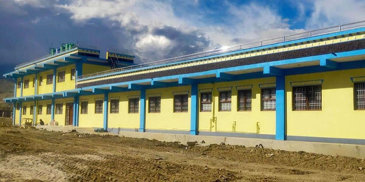 गाउँको अस्पताल सुनसान ;बिरामीले उपचारका लागि लामो यात्रा गर्नुपर्ने बाध्यता