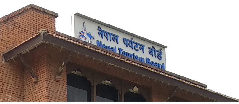 निर्वाचनका दिन हवाई यात्रुका लागि नि:शुल्क शटल सेवा सुरु गर्दे पर्यटन बोर्ड