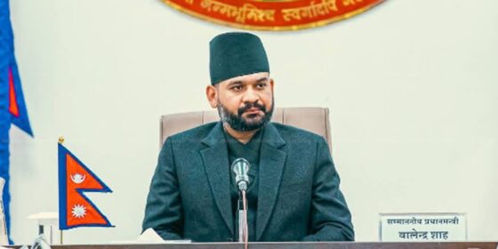 सरकारी खर्च कटौती गर्न प्रधानमन्त्री सचिवालयको निर्देशन: कोठा-कोठामा प्रधानमन्त्रीको फोटो नराख्न आग्रह