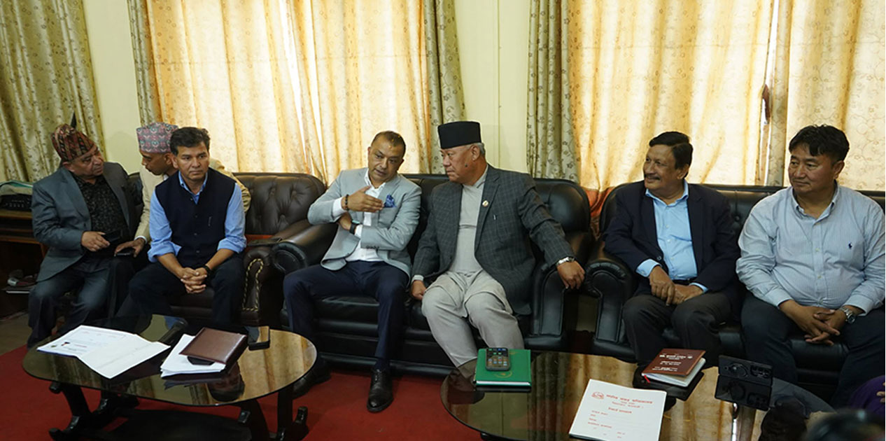 काँग्रेस संसदीय दलको बैठक सुरु