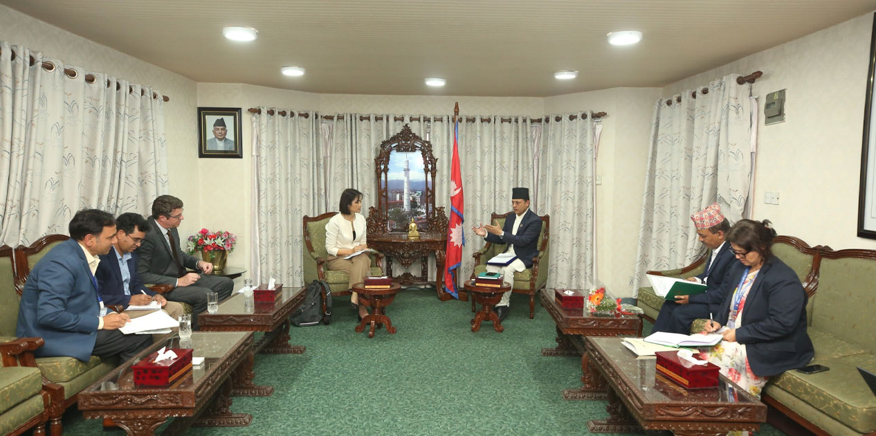 सभामुख अर्यालसँग युएनडिपी प्रतिनिधिको भेट