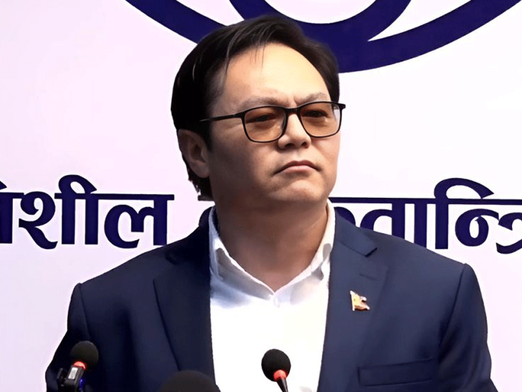 प्रलोपासँगको आफ्नो सबै प्रकारको औपचारिक आबद्धता समाप्त भएको सुदन किरातीको घोषणा