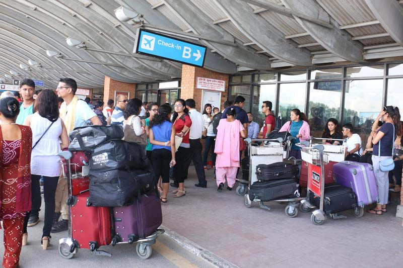 २ दिनमै ५ हजार बढीले लिए श्रम स्वीकृति