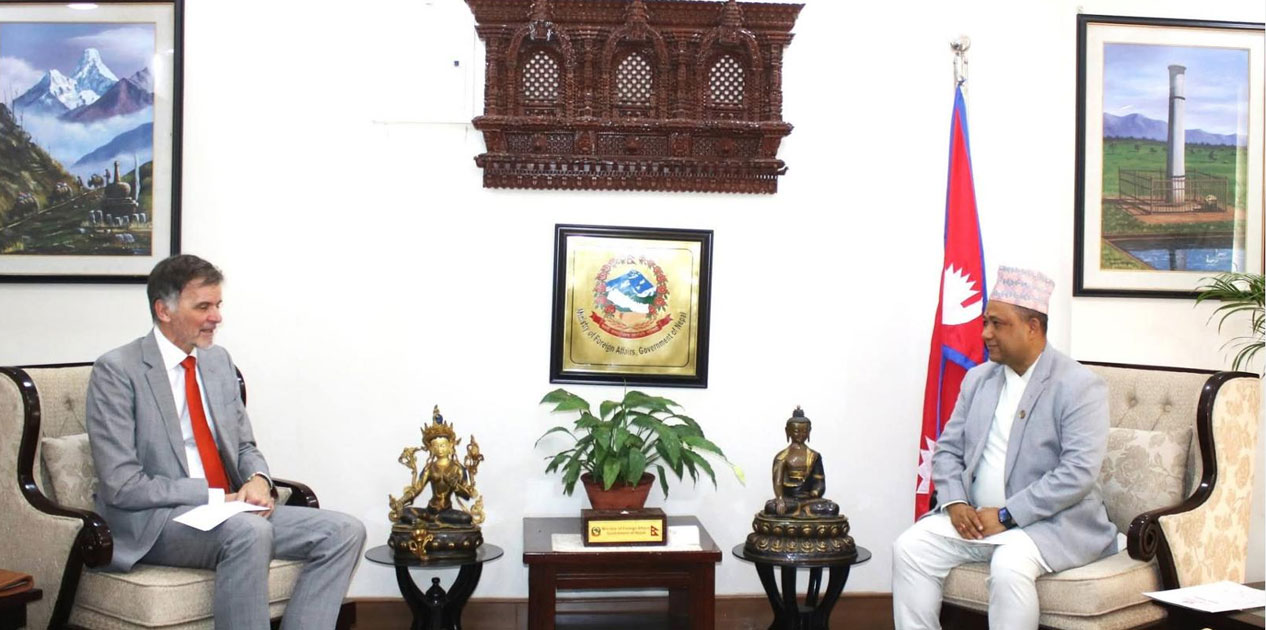 परराष्ट्र मन्त्री खनालसँग जर्मनीका राजदूतको भेट