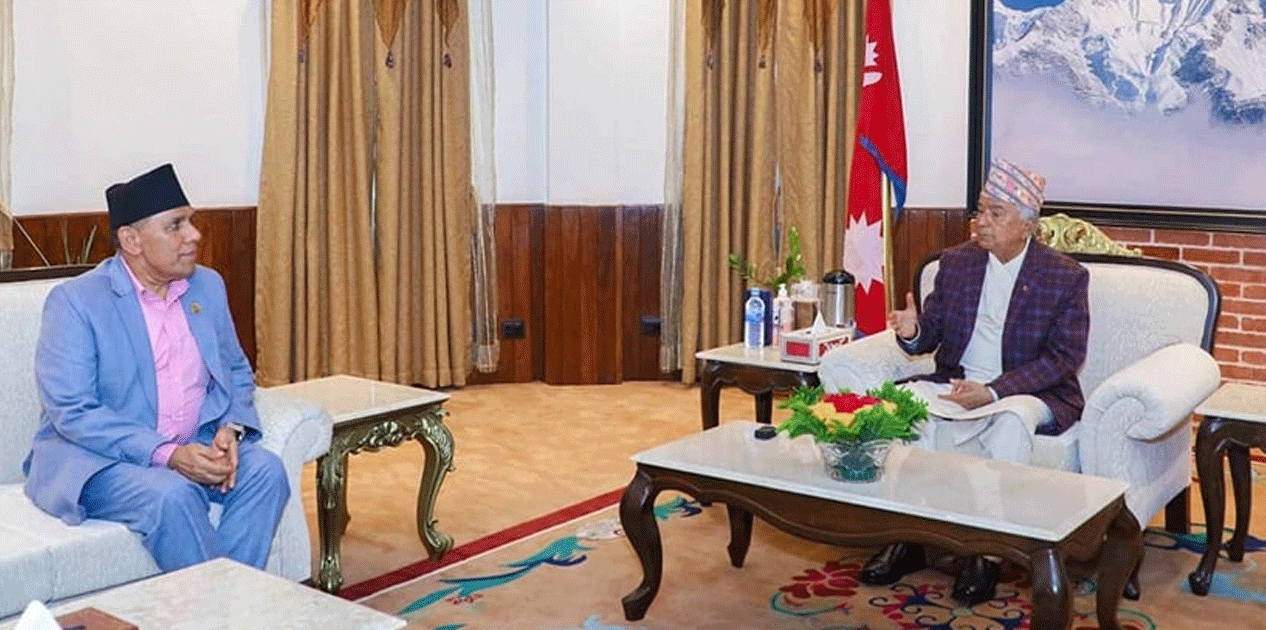 राष्ट्रपति पोडेल राष्ट्रिय सभाका अध्यक्ष दाहालबीच शिष्टाचार भेट