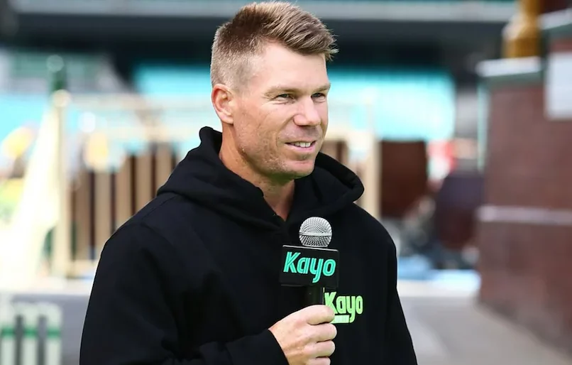 अष्ट्रेलियाका पूर्वब्याट्सम्यान डेभिड वार्नर पक्राउ