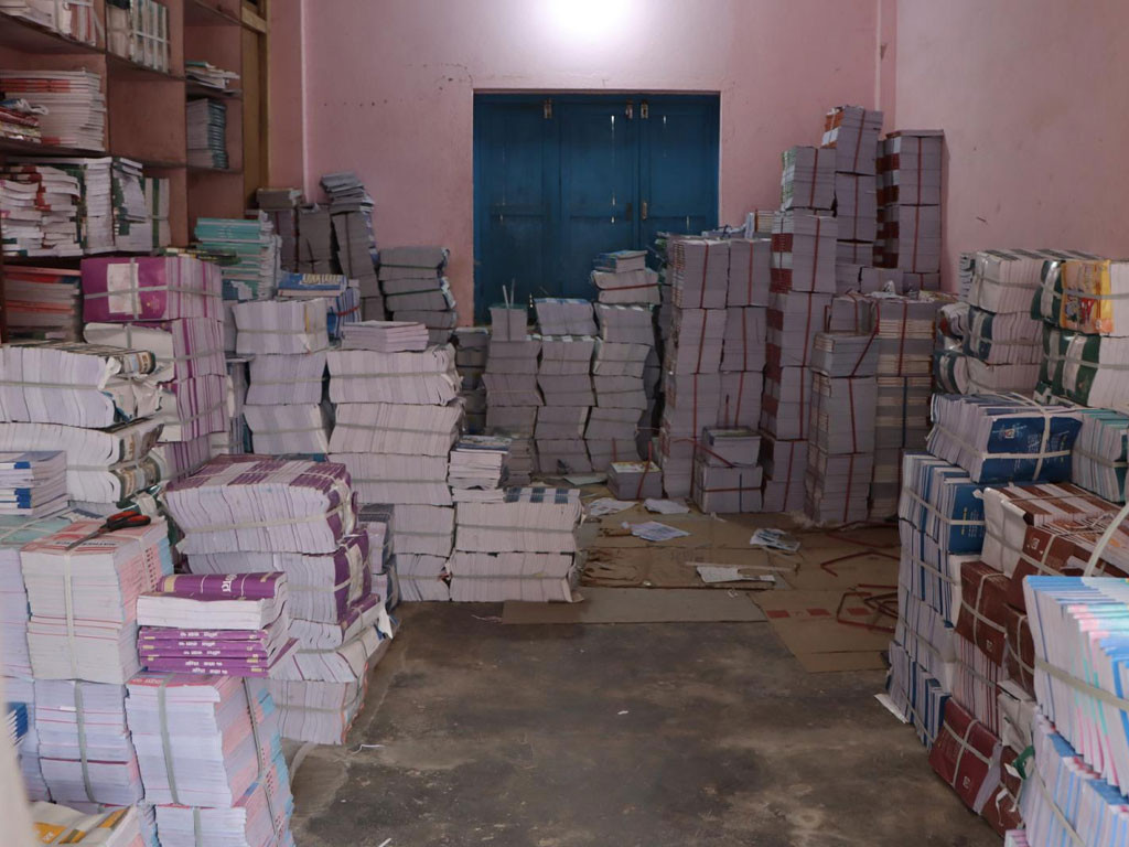 सुदूरपश्चिममा तीन लाख थान पाठ्यपुस्तक बिक्री