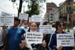 कोरिया जान पर्खाइमा रहेका युवाहरूको प्रदर्शन