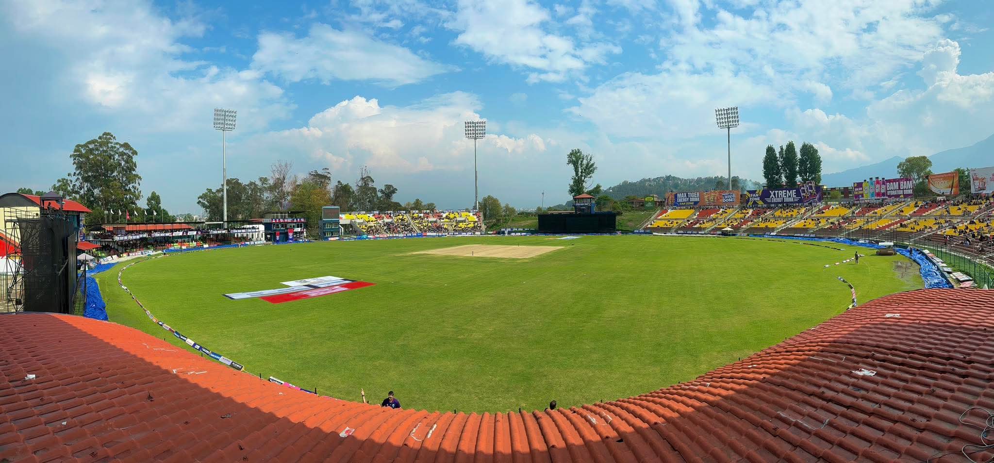 नेपाललाई जितका लागि २२१ रनको नयाँ लक्ष्य