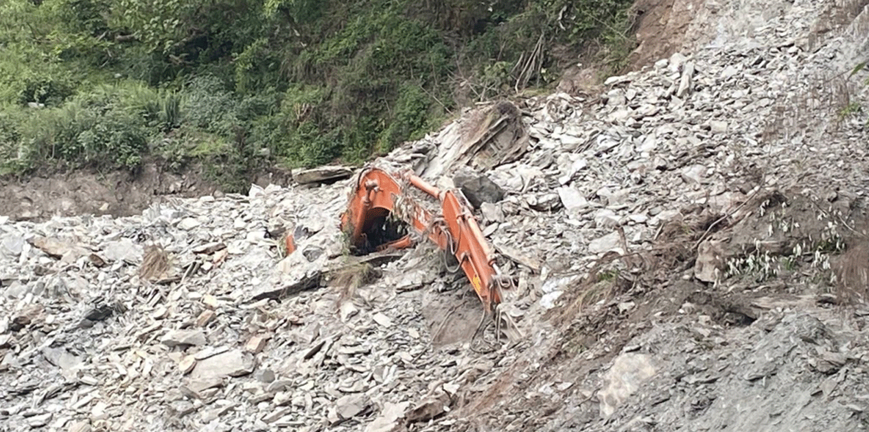 पहिरोले डोजर पुर्दा चालकको मृत्यु