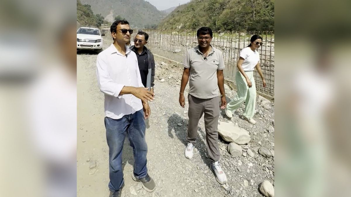 बीपी राजमार्गको चुनौतीपूर्ण चार सयबेँसी खण्ड : १० दिनभित्र नयाँ ट्र्याकबाट यातायात सञ्चालन हुने