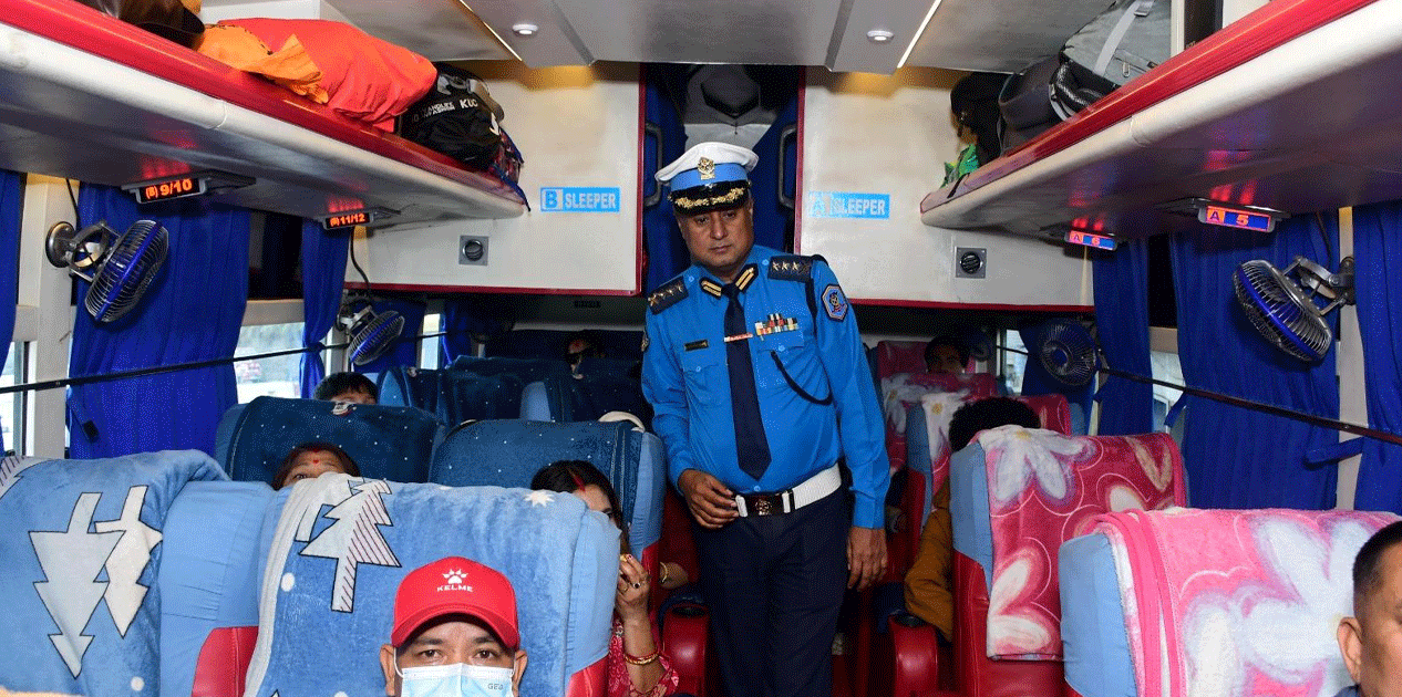 काठमाडौँ उपत्यकामा ट्राफिक चेकजाँचमा कडाइ