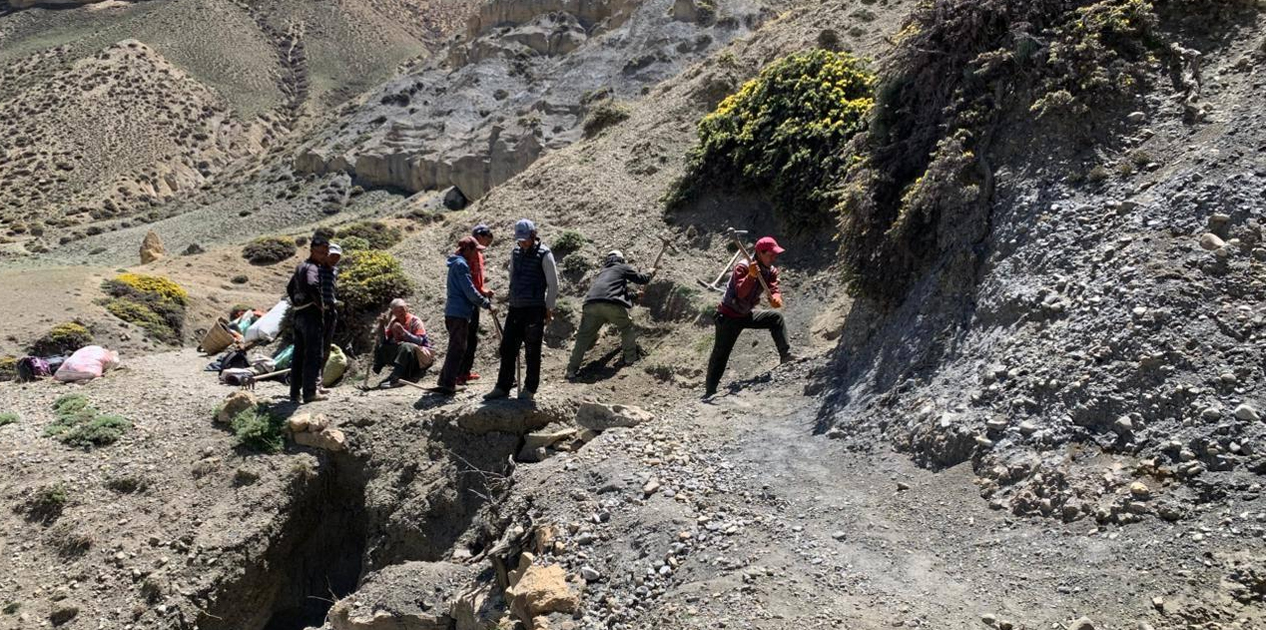 छुसाङ-पाताङ्ग्या पदमार्ग स्तरोन्नति गरिँदै