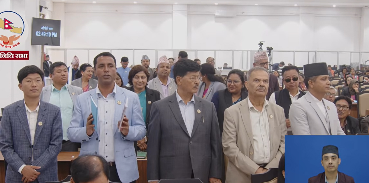 संसद्‌मा विपक्षीको फेरि अवरोध,प्रधानमन्त्री उपस्थित नभएसम्म संसद् सञ्चालन गर्न नदिने विपक्षी दलको अडान