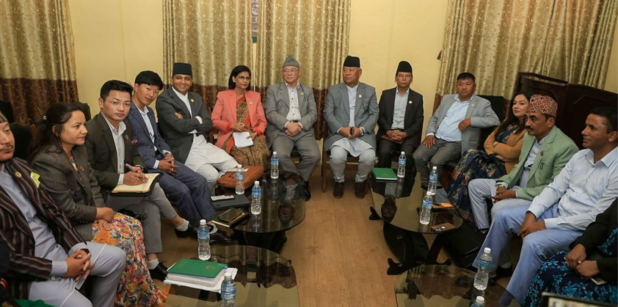 प्रधानमन्त्रीले सदनमै उपस्थित भएर स्पष्टीकरण दिनुपर्ने विपक्षी दलहरूको निष्कर्ष