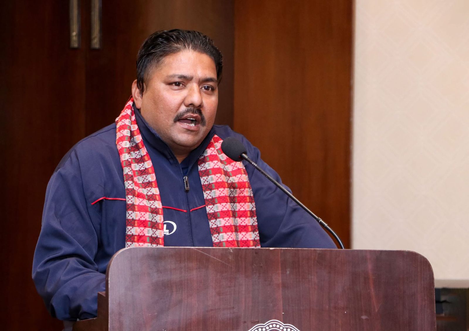 “आगामी निर्वाचनमा नलड्ने” : सुनसरीमा ‘ग्राससूट क्रिकेट’को जग बसालेका चेतनाथ पौडेलको घोषणा