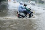 उपत्यकामा सडक जलमग्न