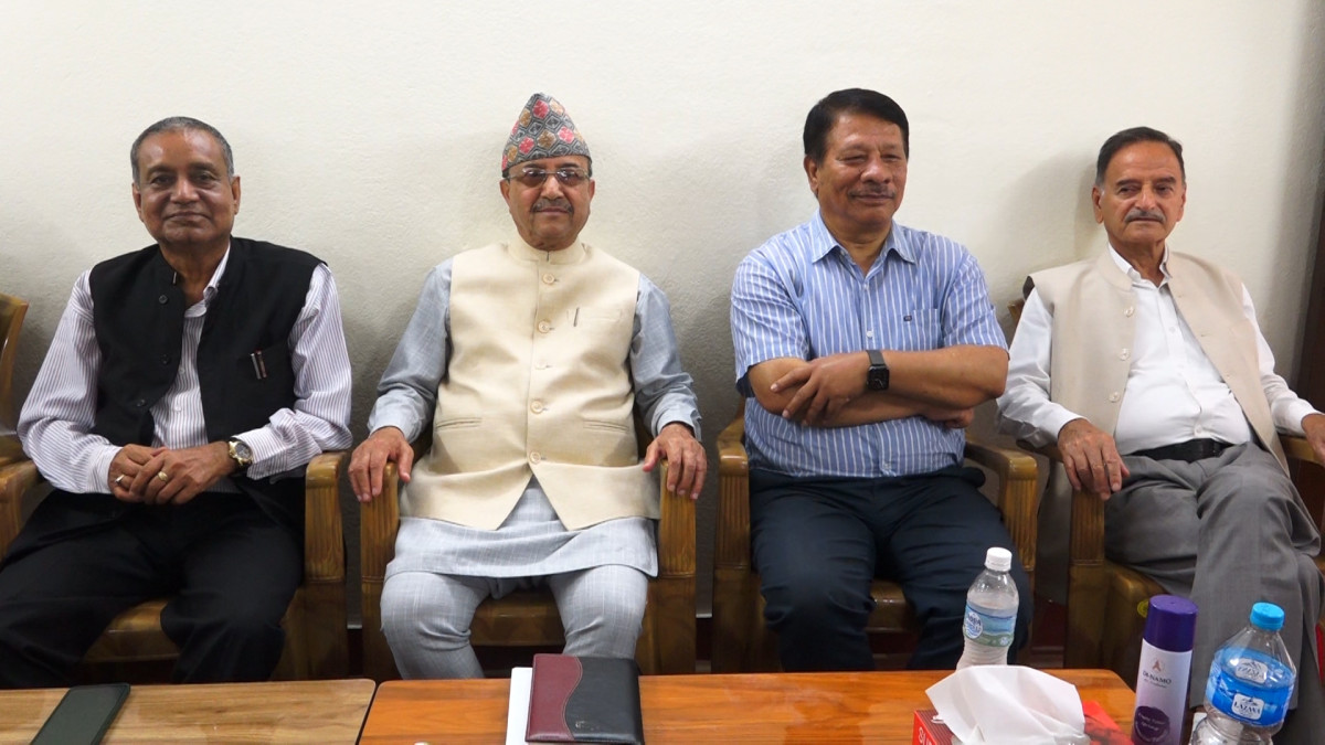 काँग्रेसका नियमित महाधिवेशन पक्षधरको सुझाव : पार्टी एकता वा नयाँ संगठनबारे अब ढिलाइ नगर्न आग्रह