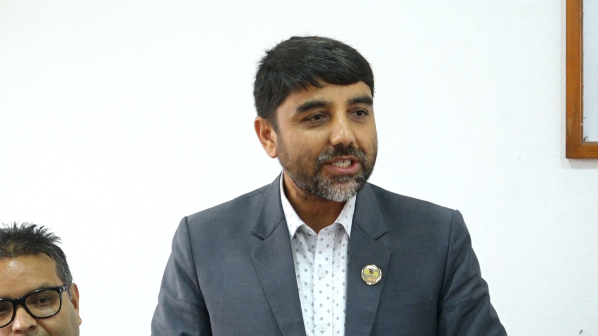 प्रेस स्वतन्त्रता र पारदर्शी संसदीय अभ्यासप्रति रास्वपा प्रतिबद्ध : प्रमुख सचेतक बुर्लाकोटी