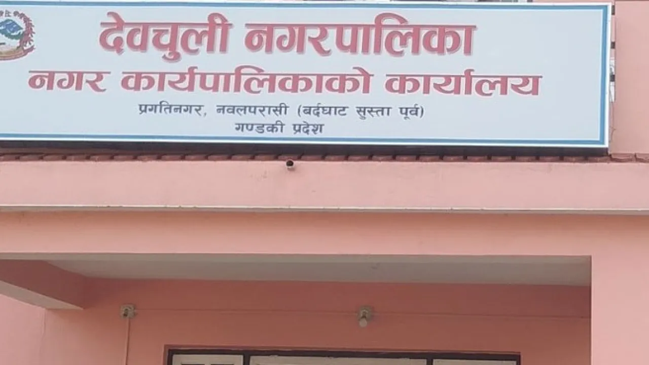 किसानलाई अनुदानमा कृषि सामग्री वितरण