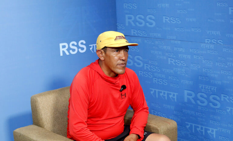 ३१ पटक सगरमाथा आरोहण गरेका अनुभवी आरोही पासाङ शेर्पा भन्छन्- हिमाल जोगाउन प्रदूषण नियन्त्रण आवश्यक