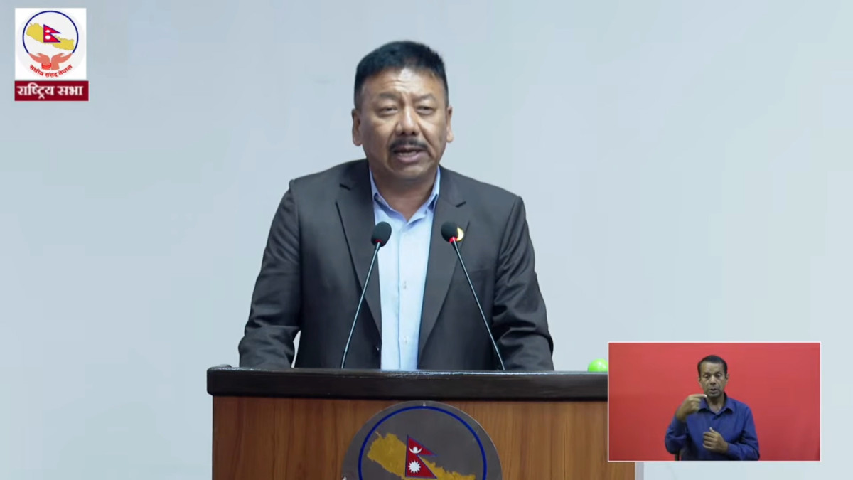 सरकारले सगरमाथाको आरोहण रोयल्टी वृद्धि गर्नुपर्दछः एमाले सांसद शेर्पा