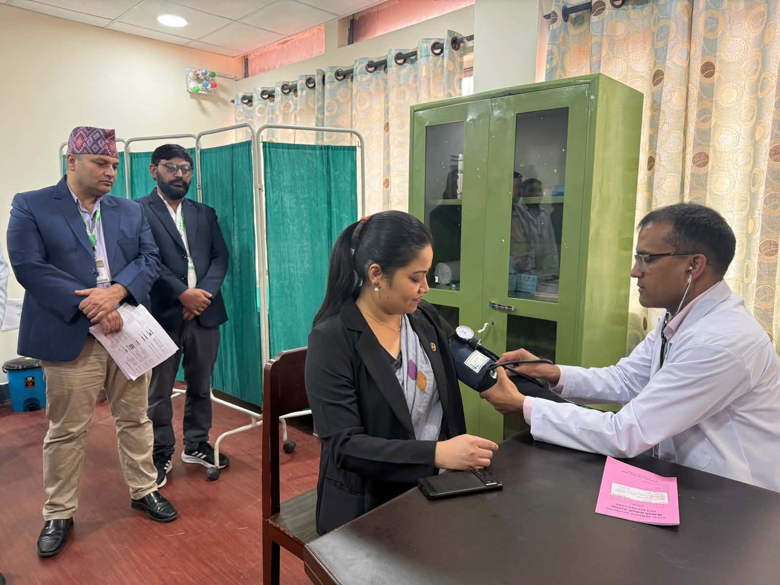 सिंहदरबारभित्र निजामती कर्मचारीका लागि स्वास्थ्य सेवा इकाई सञ्चालन