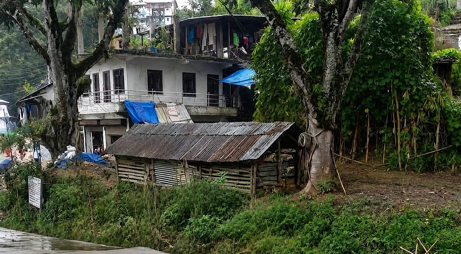 सार्वजनिक चौतारा अतिक्रमणको आरोप, सरकारी निकायमा उजुरी