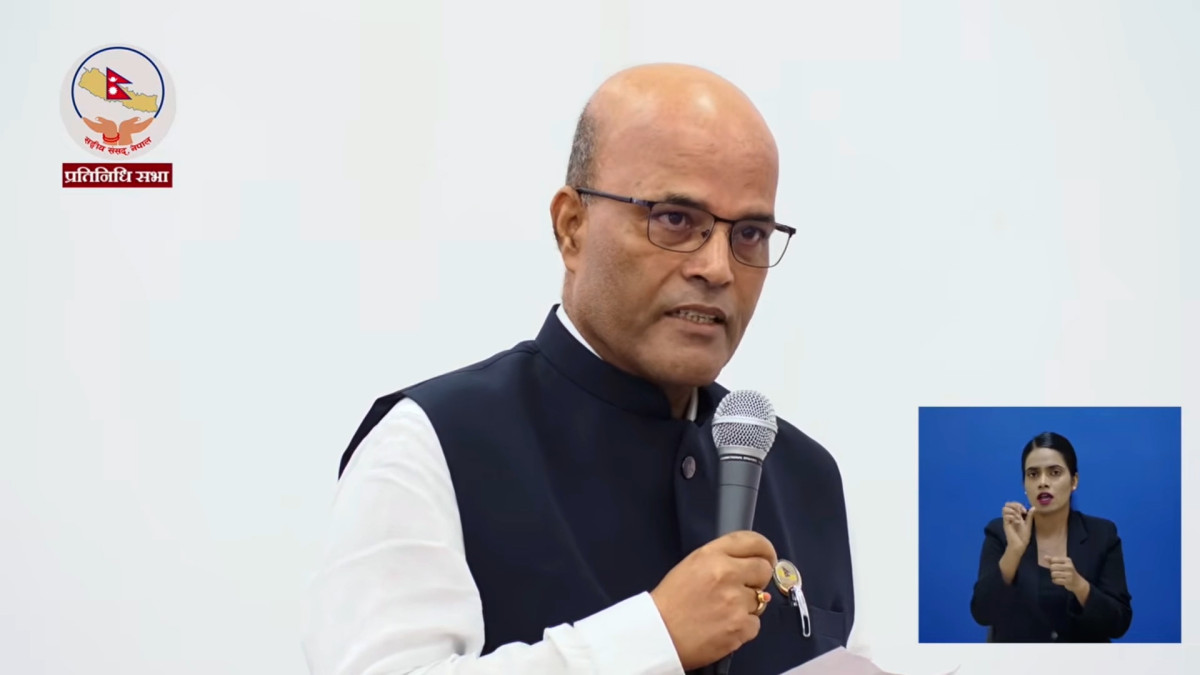 ‘मधेसमा आन्दोलन हुँदा गोली मात्रै किन चल्छ ?’ : सांसद सिंह