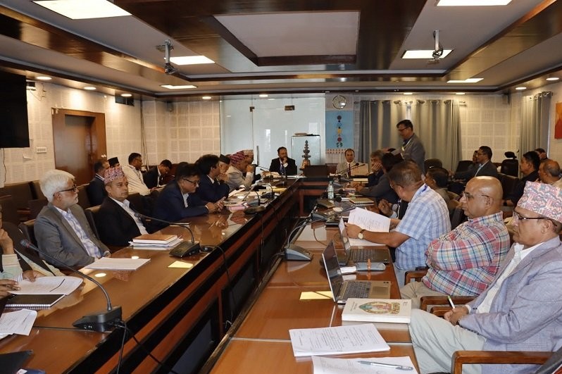 विश्वविद्यालयका उपकुलपतिसँग शिक्षा तथा खेलकुद मन्त्रालयको छलफल
