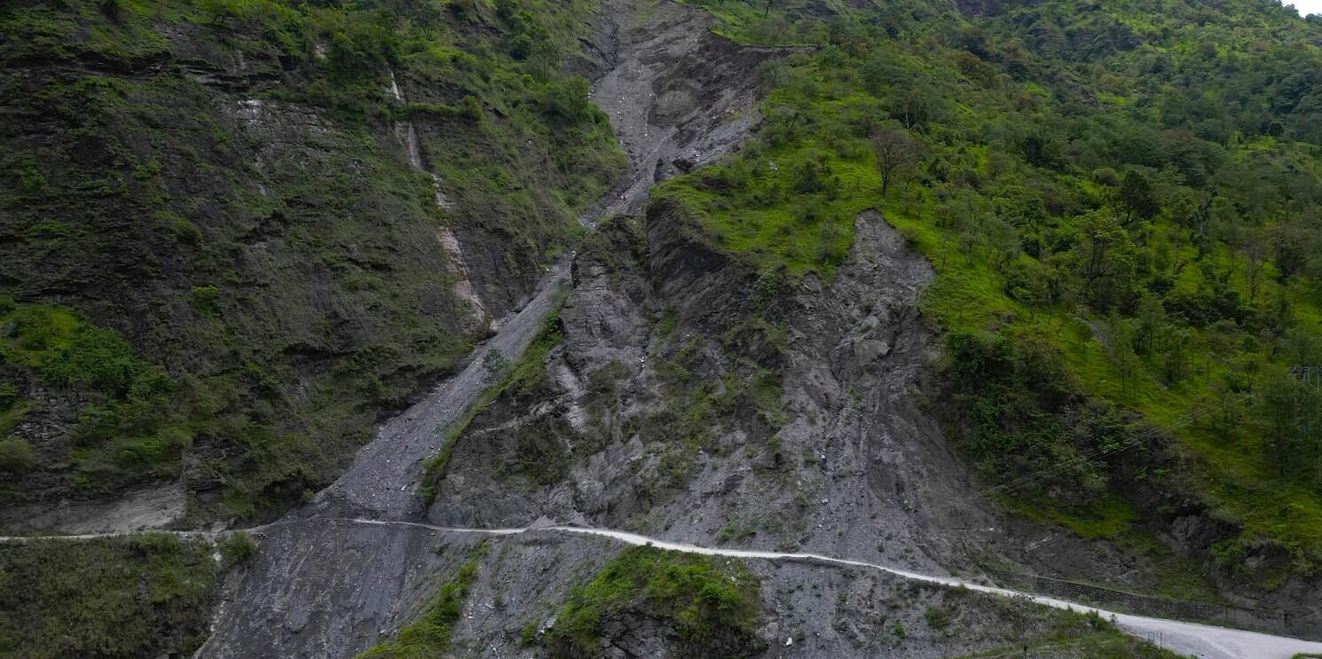 फापरखेत पहिरोको विकल्पमा मोटरेबल पुल