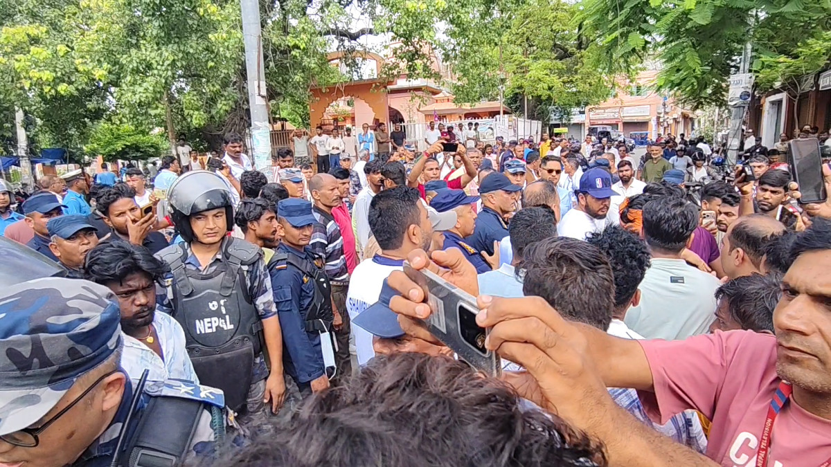 सद्भाव र्‍याली लगत्तै सुनसरी र सिरहा घटनाका दोषीलाई कारबाहीको माग गर्दै जनकपुरमा प्रदर्शन