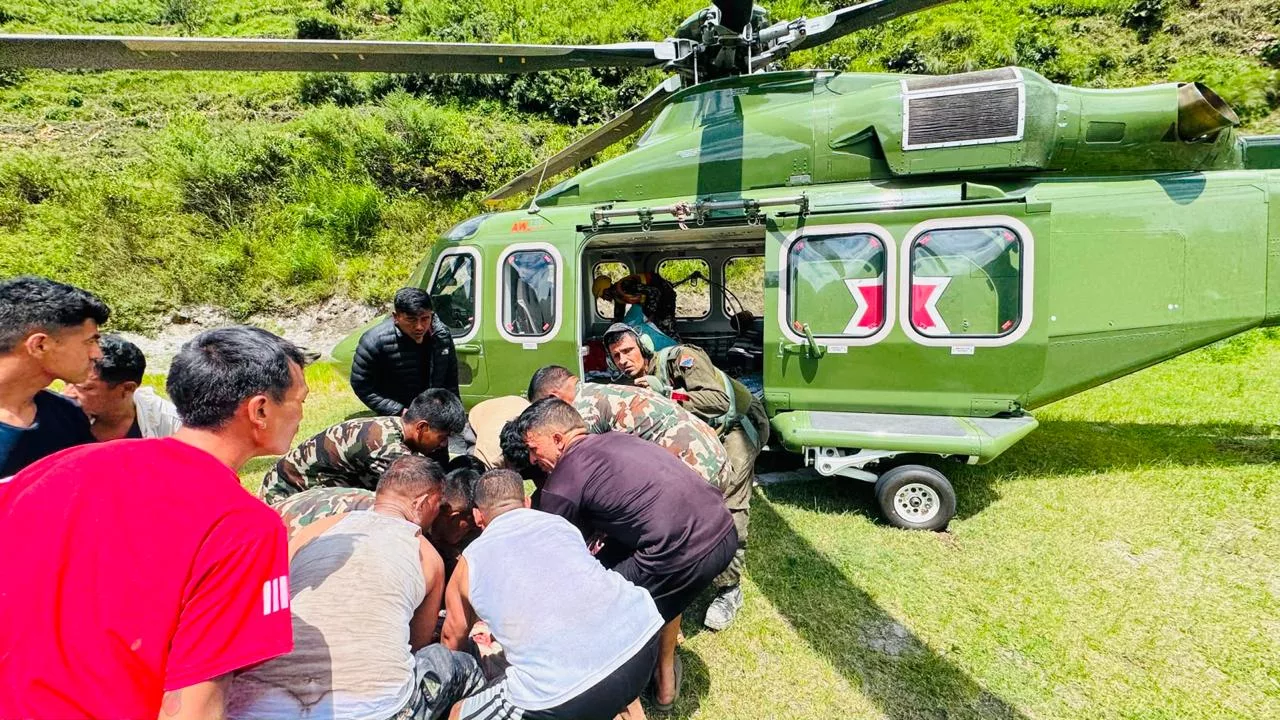 ६ देशका ४५ विदेशीसहित ३३६ जनाको हवाई उद्धार