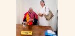 चुनदेवीमा टाँसियो ‘सभापति शेरबहादुर देउवा’ लेखिएको बोर्ड