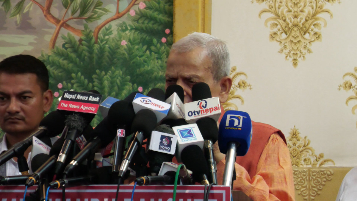 ‘राजनीति डर्टी गेम हो, सत्ता पुग्न टेढा–मेढा बाटो हिँड्नुपर्छ’ – महन्थ ठाकुर